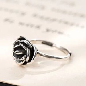 Silver Floral Ring with Detailed Rose Design